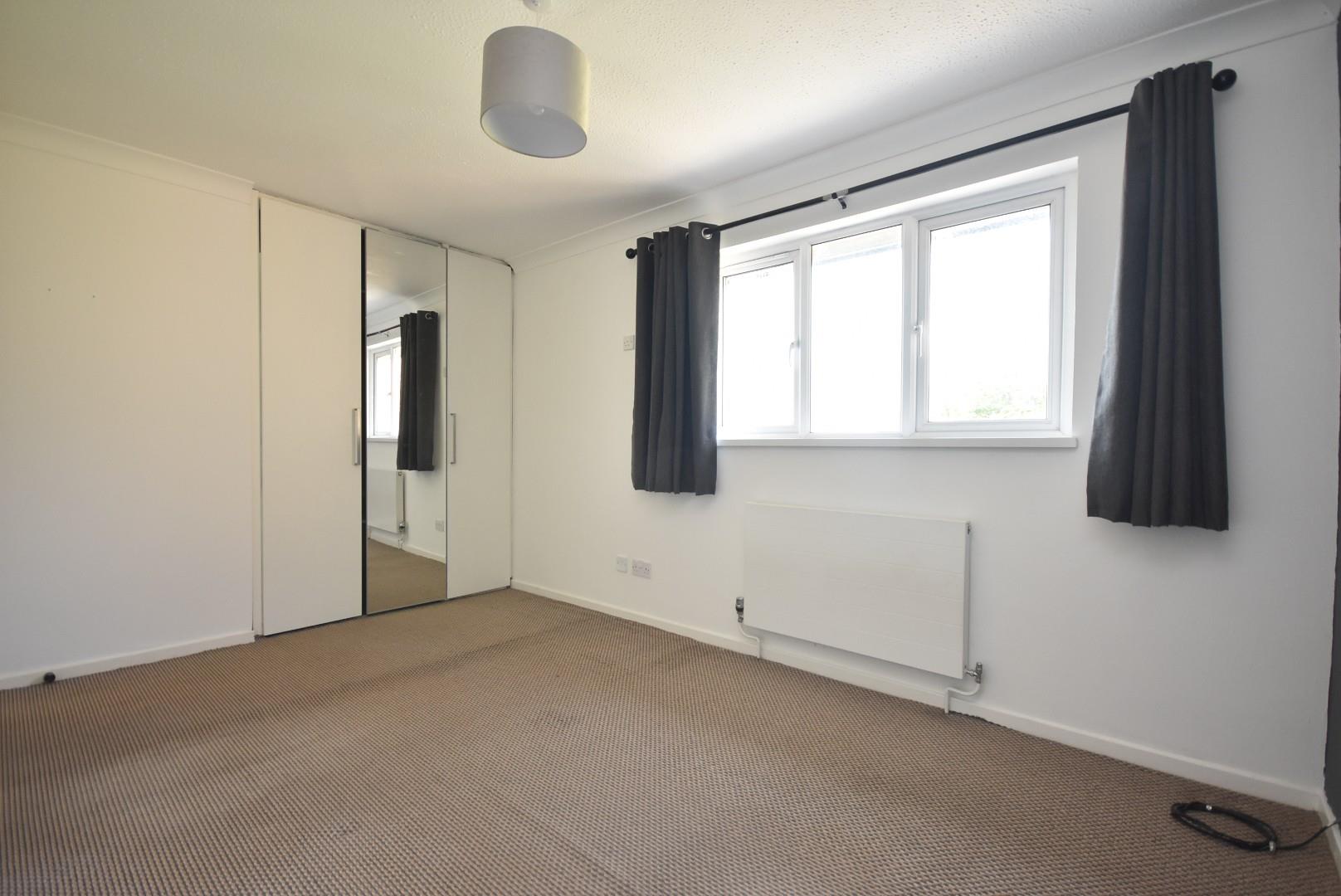 12, Elworthy Close Sully, Penarth, CF64 5TT